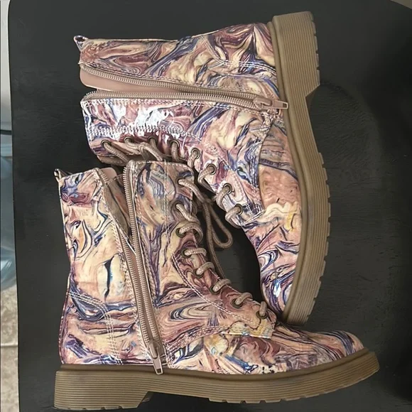 Beige Manmade Upper Shoes - Picture 6 of 7